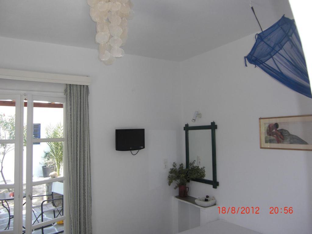 Eva Villa Mylopotas Bilik gambar